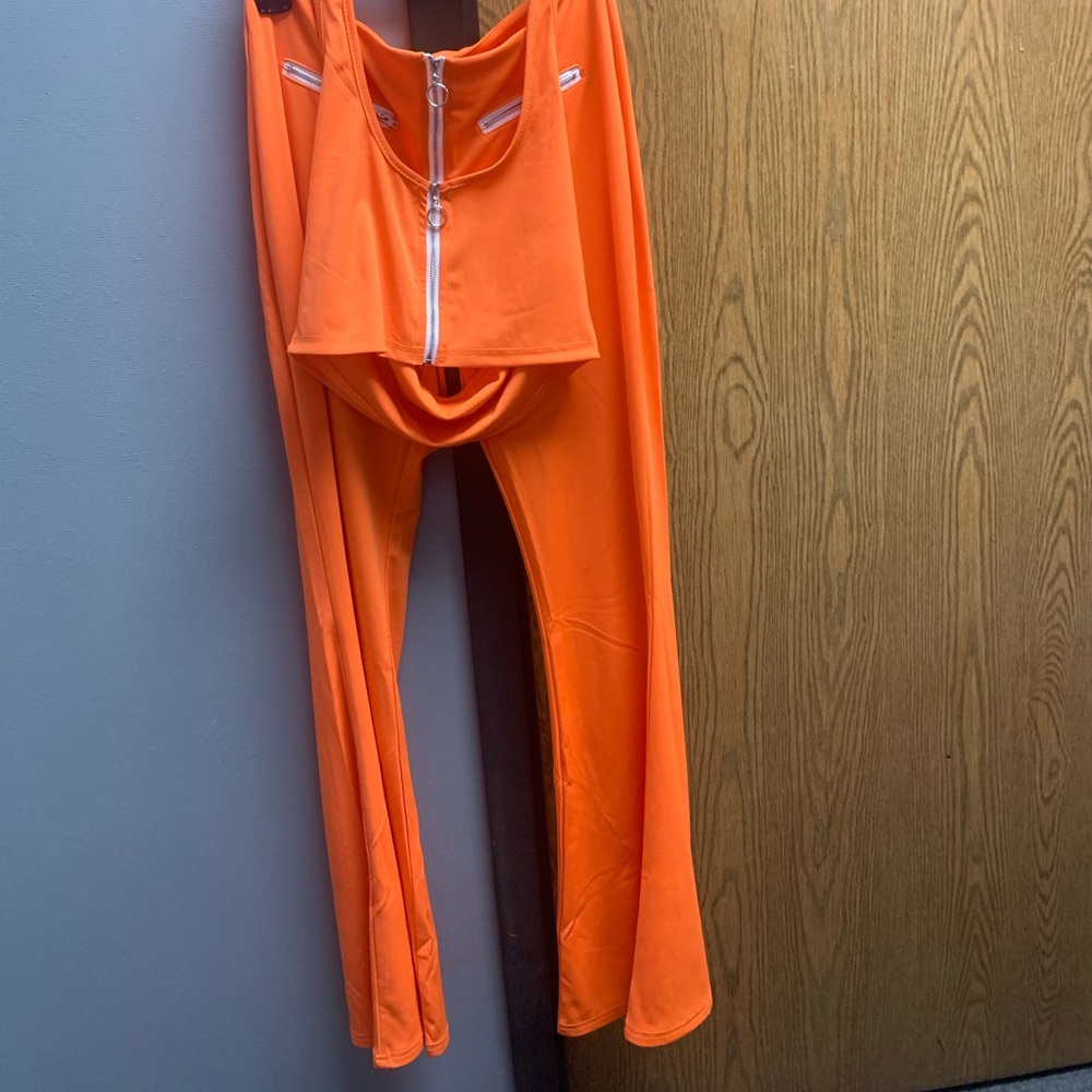 Two piece set